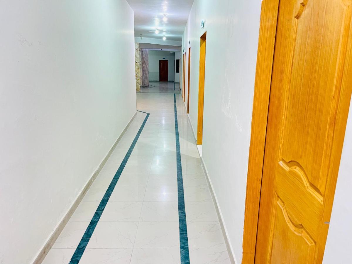 Hotel New Mid City Multan Eksteriør billede