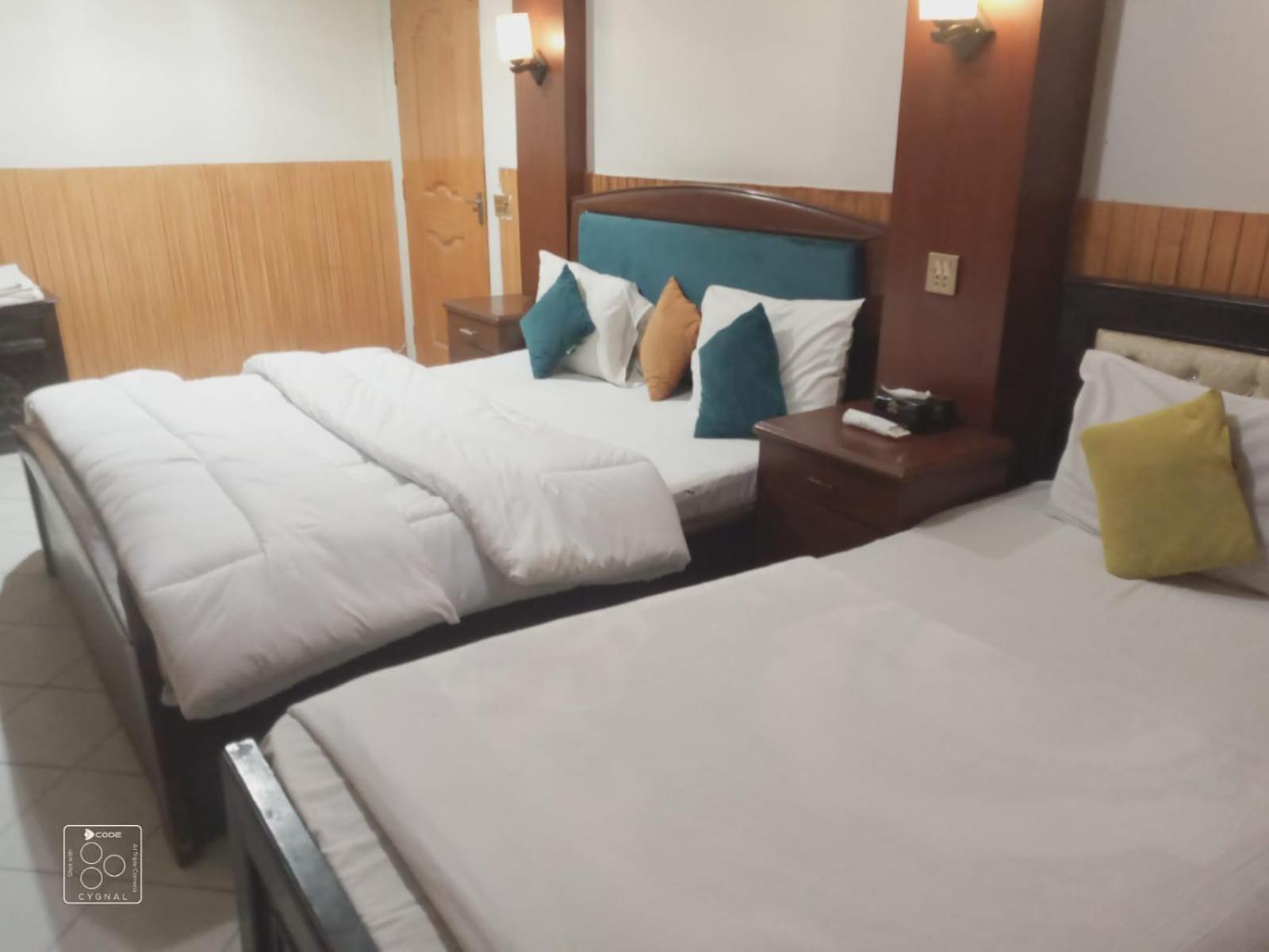 Hotel New Mid City Multan Eksteriør billede